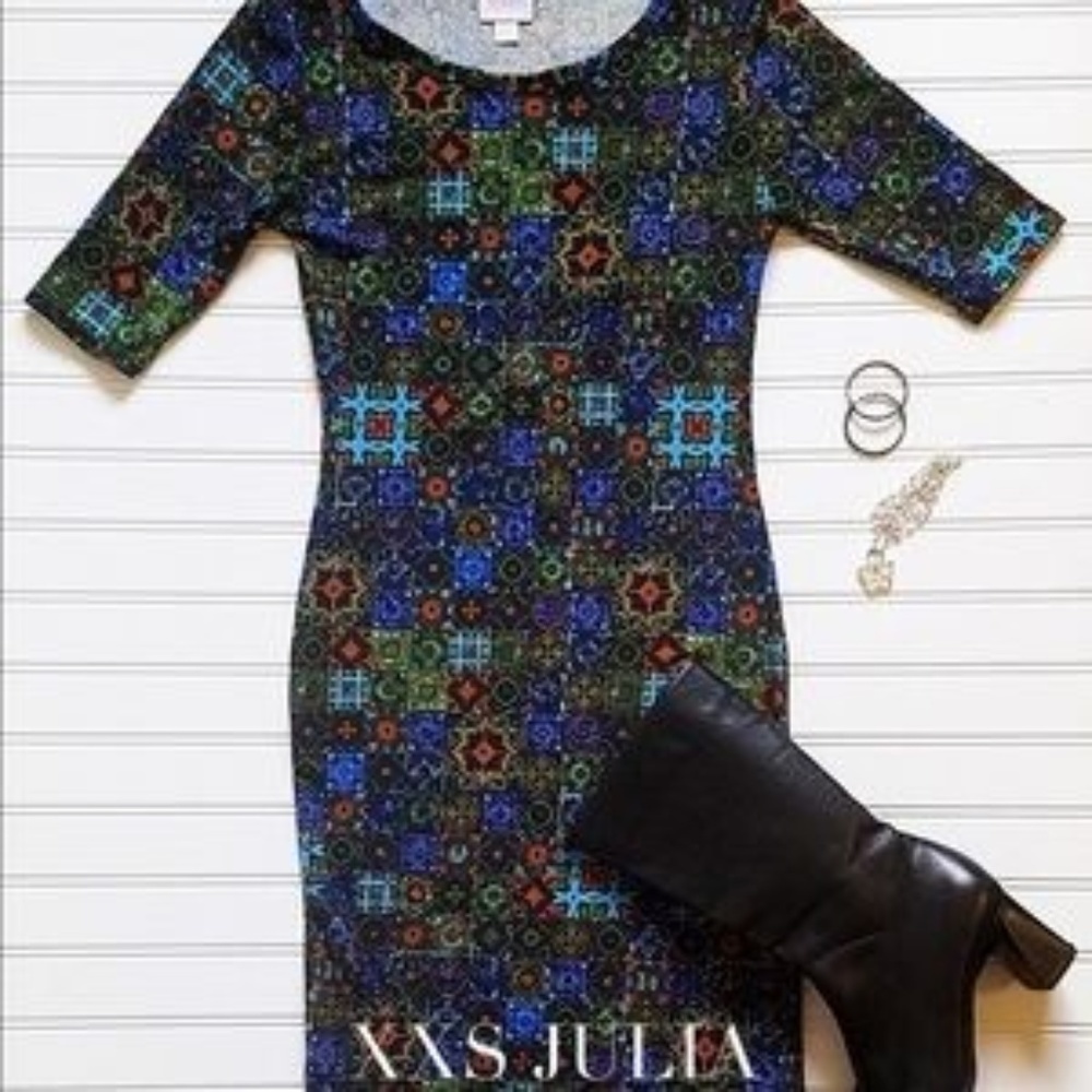 LuLaRoe Julia Dress XXS Blqck